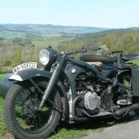BMW R-12 se side